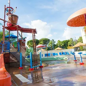Howard Johnson By Wyndham & Water Playground *** Anaheim